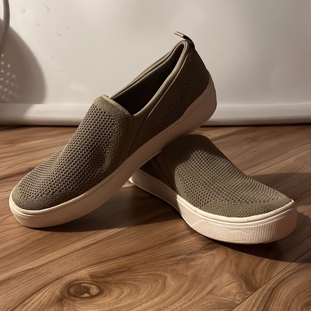 Dr. Scholl’s Dreamy Knit Slide-On